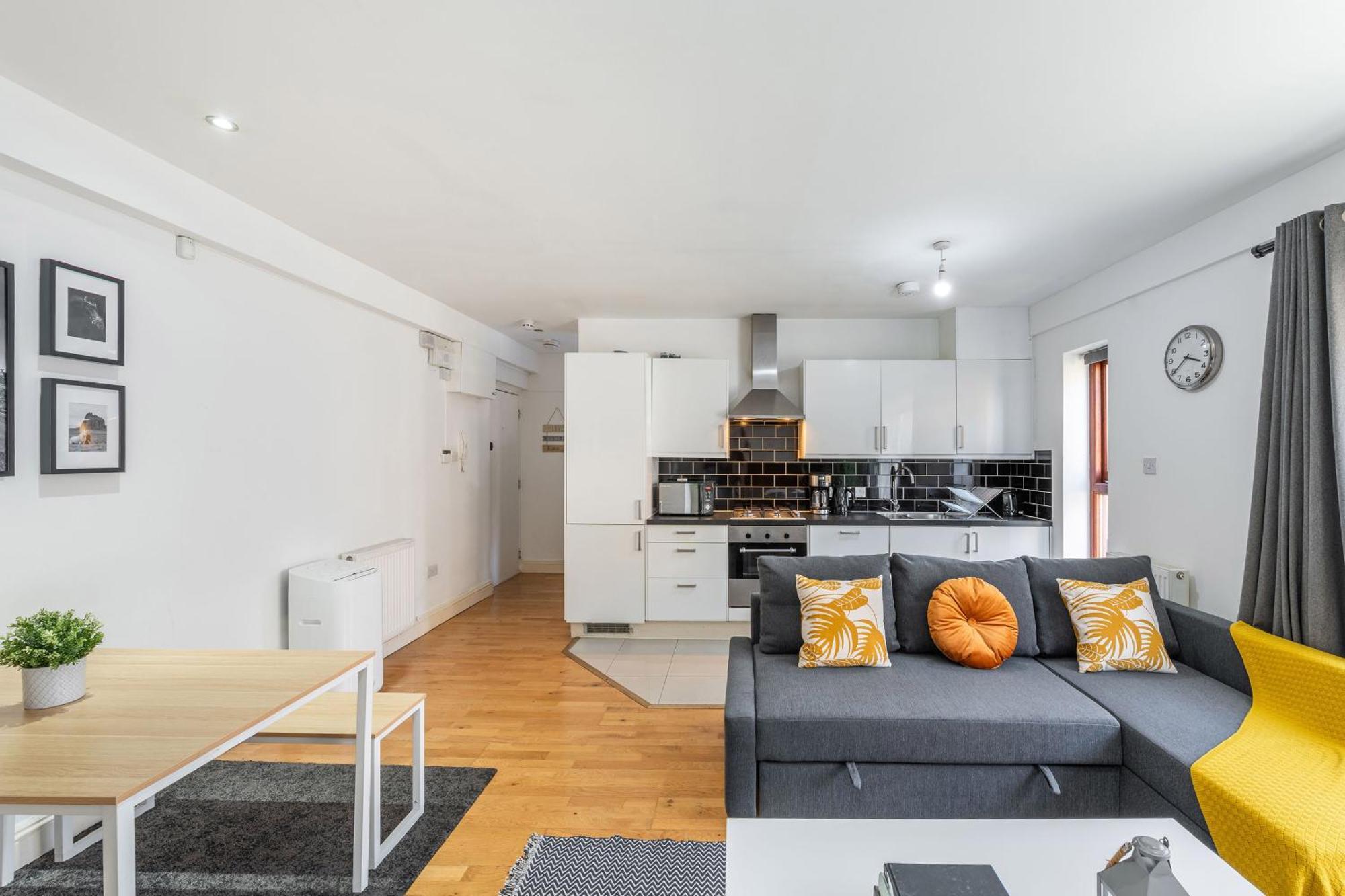 London Waterloo Apartment With Large Private Terrace - View Of The London Eye - 1 Bedroom 1 Bath Eksteriør billede