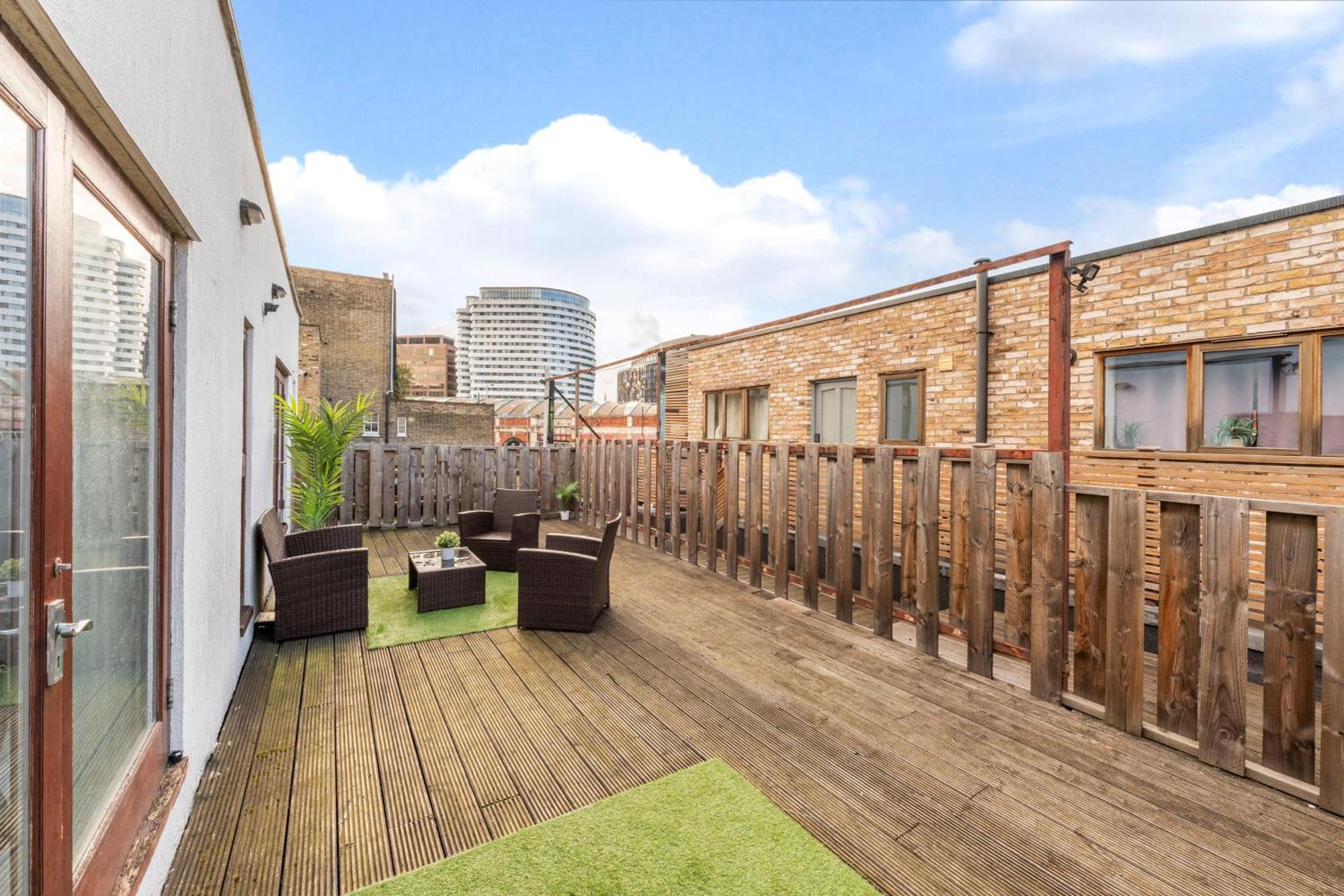 London Waterloo Apartment With Large Private Terrace - View Of The London Eye - 1 Bedroom 1 Bath Eksteriør billede